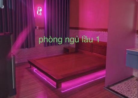 Di An Hotel | Cozy Stays at Khách sạn Minh Tiến with Breakfast Included