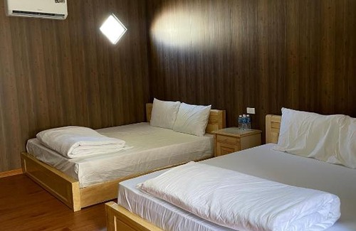 Tuy Phong Hotel | Ocean View Retreat at Khách sạn - Nhà hàng Hoàng Phúc