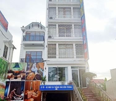 Pho Yen Hotel | Welcoming Nhu Loan Hotel Pho Yen with Hot Tub & Breakfast