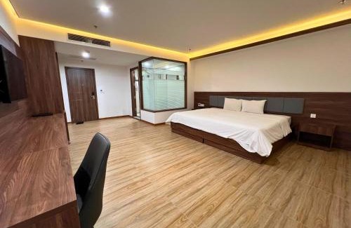 Van Lam Hotel | Discover Relaxation at Khách sạn Phương Anh with Ocean Views