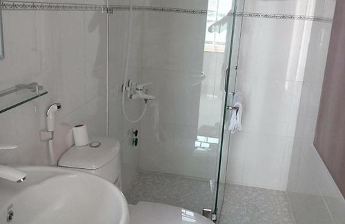 Cam Ranh Hotel | Cozy Hotel Sơn Anh on Bình Ba Island with Ocean Views