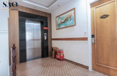 Long Bien Hotel | Top-Rated Khách Sạn Sao: Family-Friendly with Hot Tub