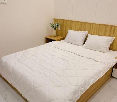 Quy Nhon Bed & Breakfast | Experience Oceanfront Bliss at Khách Sạn Toàn Yến