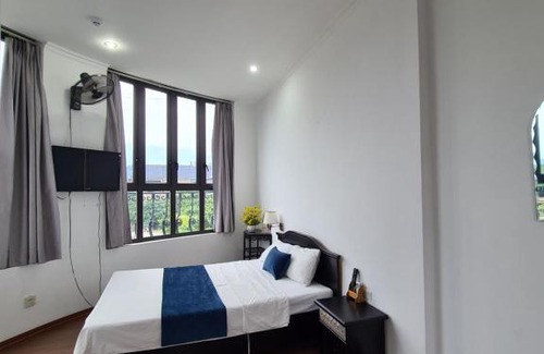 Lao Cai Hotel | Budget-Friendly Stay at Khách Sạn TOKYO with Breakfast
