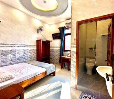Soc Trang Hotel | Family-Friendly Khách sạn Vĩnh Chương with Great Reviews