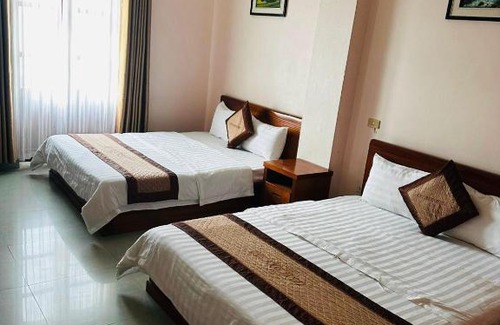Mong Cai Hotel | Discover Comfort at Khách Sạn Việt Nhật with Hot Tub & Breakfast