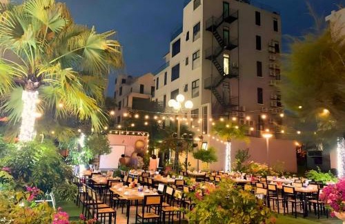 Sam Son Hotel | Oceanfront Relaxation at Khách sạn Xanh Tốt FLC Sầm Sơn
