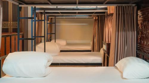Gia Vien Hotel | Explore Comfort at Khách xá Bái Đính with Family-Friendly Amenities
