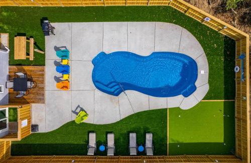 Kitty Hawk House | Experience KH195 Just Wright: 4-Star Haven with Pool & More