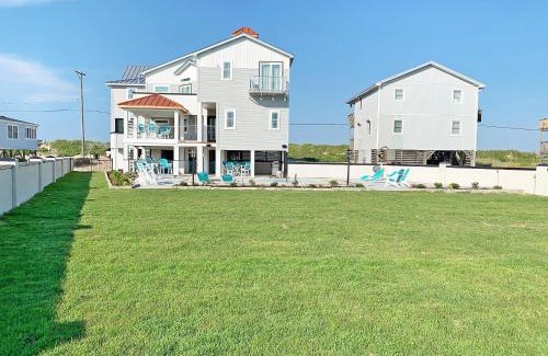 Kitty Hawk House | Experience Family Fun at Seventh Sun Hotel Getaway