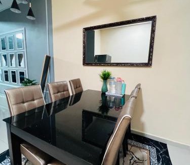 Kluang House | Discover Khalish Homestay: Family & Pet-Friendly Retreat