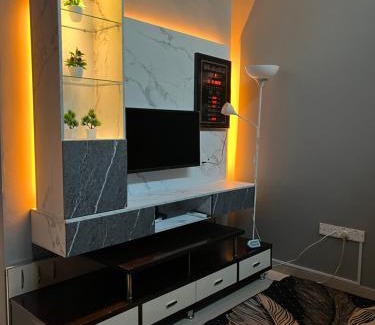 Kluang House | Discover Khalish Homestay: Family & Pet-Friendly Retreat