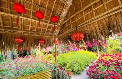 Hoi An Resort | Idyllic Khamy Riverside Villa: 10/10 Rated with Private Beach