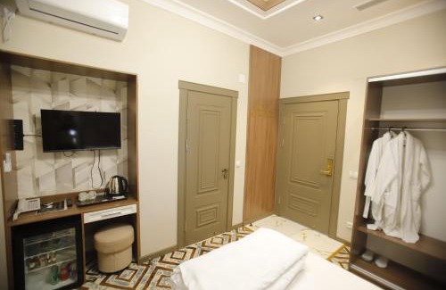 Turkestan Hotel | Explore Khan Palace: Family-Friendly 4-Star Getaway