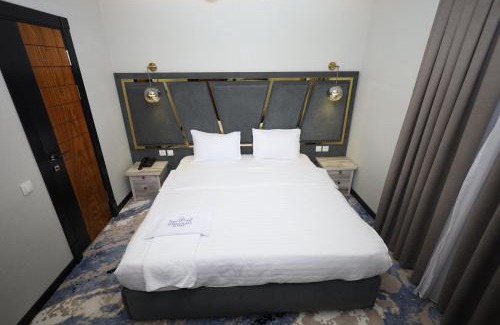 Turkestan Hotel | Pet-Friendly Comfort at Khan Palace: Family and Dining Options