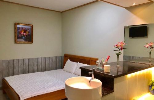 Cu Chi Hotel | Cozy Khang Bảo Viên: Pet-Friendly with Breakfast Included