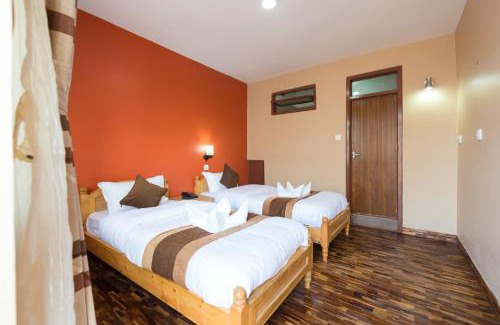 Thamel House | Comfortable Khangsar Home: Family-Friendly with Breakfast