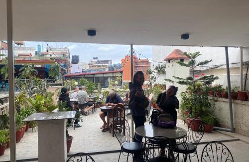 Thamel House | Comfortable Khangsar Home: Family-Friendly with Breakfast