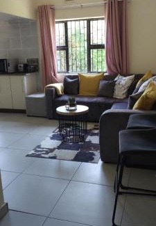 KwaDukuza House | Family-Friendly Khanyisa Accommodation with Hot Tub Access