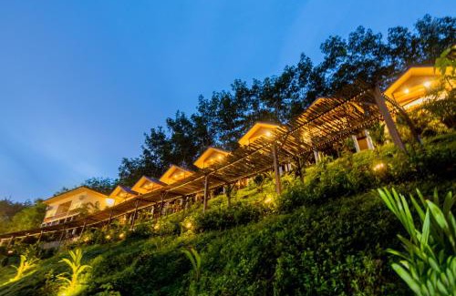 Phanom Resort | Relax at Khao Sok River Home Resort with Hot Tub & Dining