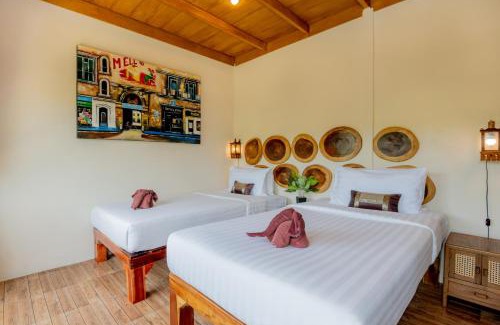 Phanom Resort | Relax at Khao Sok River Home Resort with Hot Tub & Dining