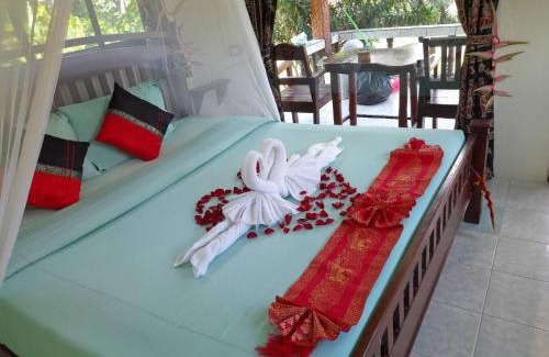 Khlong Sok Hotel | Serene Khao Sok River & Jungle Resort with Family Amenities