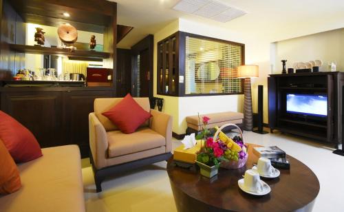Khuk Khak Beach Resort | Unwind at Khaolak Orchid Beach Resort with Oceanfront Relaxation