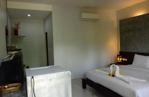 Khuk Khak Beach Resort | Relax at Khaolak Suthawan Resort - SHA Plus with Ocean Views