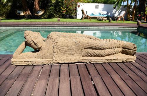 El Albir Bed & Breakfast | Kharisma: Oceanfront Retreat with Pool & 9.6/10 Ratings