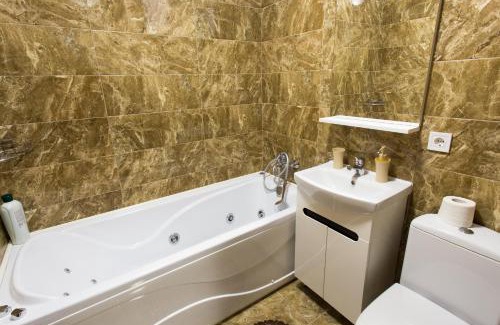 Dzerzhyns'kyi District Apartment | Family-Friendly Kharkiv Apartments with Hot Tub Amenities