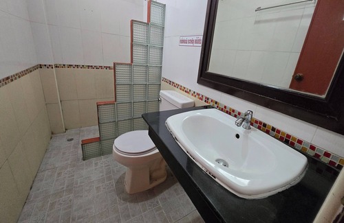 Songkhla Hotel | Family-Friendly Getaway at Khiang Le Resort | Rated 8/10