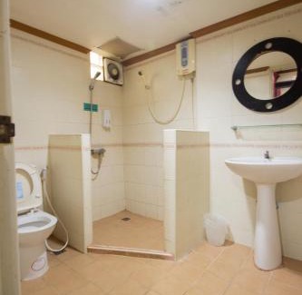 Khon Kaen Hotel | Family-Friendly Stay at Khon Kaen Ruenrom Hotel