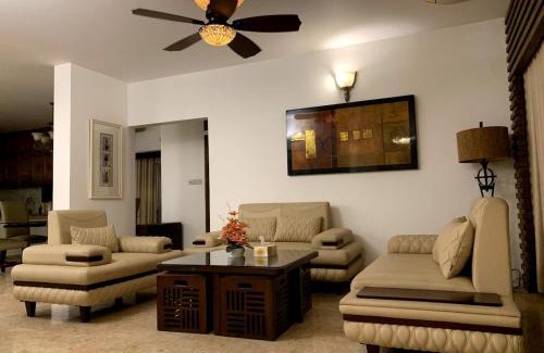 Gulshan Apartment | Khonikaloy 19 4BHK in Gulshan 2 near United Hospital