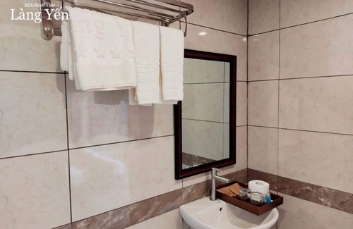 Tan Phu Dong Hotel | Elegant Getaway at Khu Du Lich Lang Yen with Pool & Dining