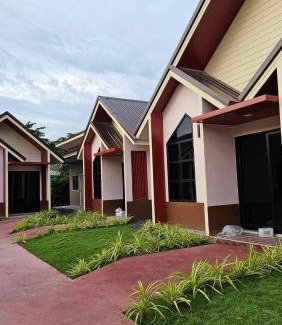 Pa Klok Resort | Explore Khumkatang Resort & Restaurant with Family-Friendly Amenities
