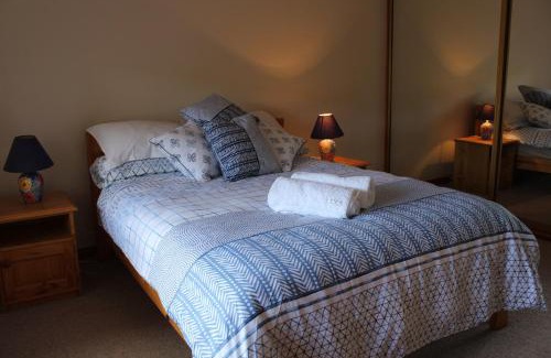 Akaroa House | Beautiful Kiama Cottage with Ocean View by the Bay
