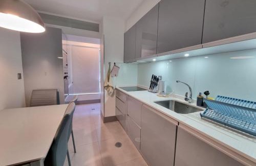 Sao Martinho Apartment | Beautiful Kiara's Cantinho do Mar - 4-Star Sea View Escape