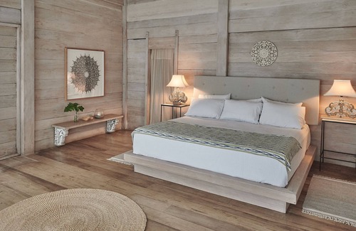 Las Pocitas Hotel | Experience KiChic: Ocean View Rooms with Spa and Pool