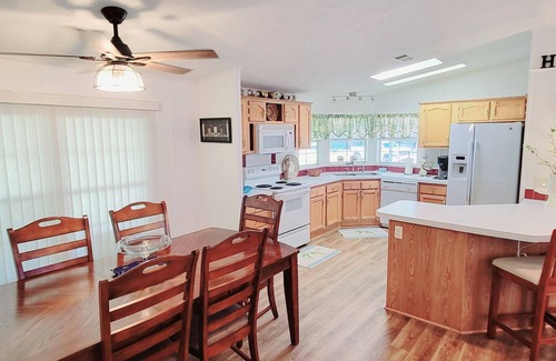 Edgewater House | Unwind with Two Pools, Boat Launch & Spa Amenities
