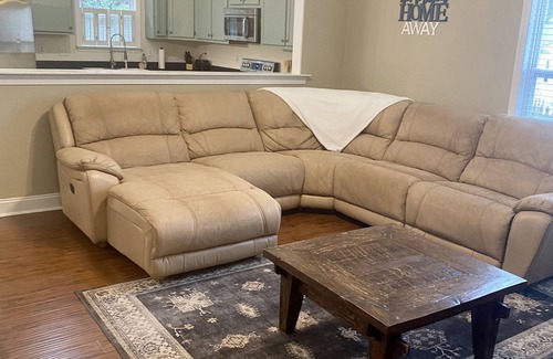 Conestee House | Family-Friendly Retreat with Playset in Central Location