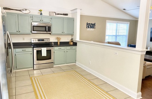 Conestee House | Family-Friendly Retreat with Playset in Central Location