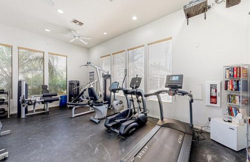Kierland Apartment | Relaxing Kierland Greens #2122 with Pool and Hot Tub