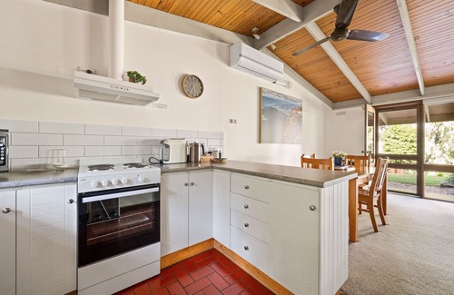 Tawonga South Cottage | Explore Kiewa Country Cottages: Pool, Ocean View & More