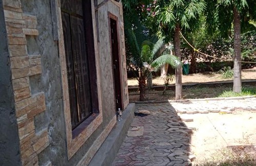 Dar es Salaam House | Cozy Kigamboni Holiday Home Steps from the Beach