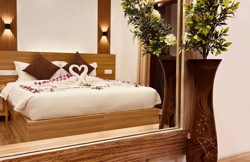 Baa Atoll House | Discover Kihaa Holiday Home: Family-Friendly Retreat