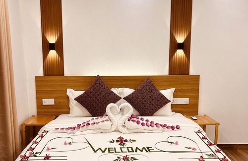 Baa Atoll House | Discover Kihaa Holiday Home: Family-Friendly Retreat