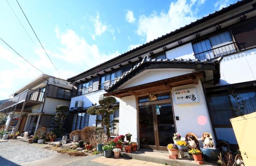 Kihoku Hotel | Relax at Kii no Matsushima: Family-Friendly & Hot Tub Bliss