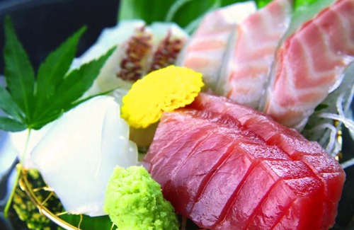 Kihoku Hotel | Relax at Kii no Matsushima: Family-Friendly & Hot Tub Bliss