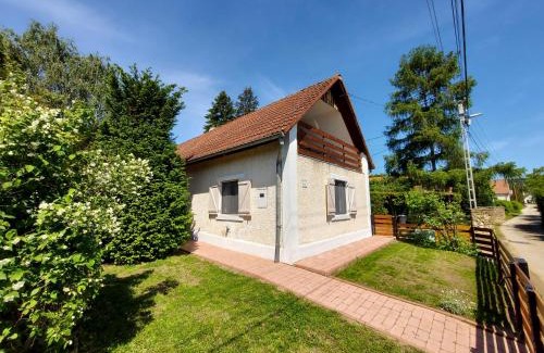 Szigliget House | Stunning Kilátás a tóra Apartman with Oceanfront Views