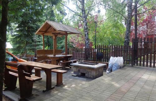 Matrafured Apartment | Pet-Friendly Retreat at Kilátó úti Vendégház - Rated 8.9/10